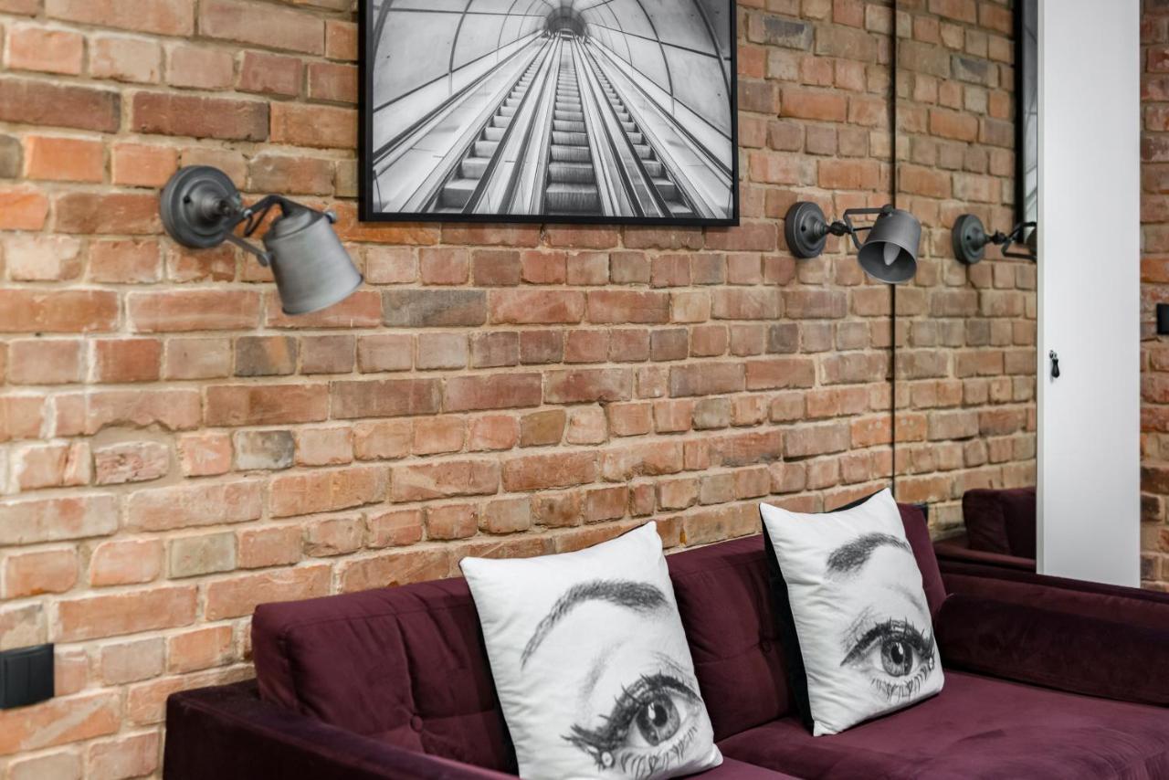 Apartment Underground Level Strzalowa By Renters *