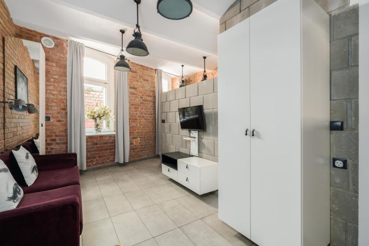 Apartment Underground Level Strzalowa By Renters