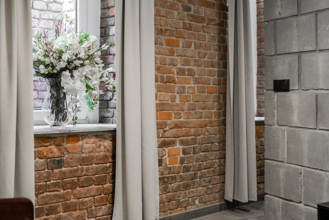Underground Level Strzalowa By Renters Apartment