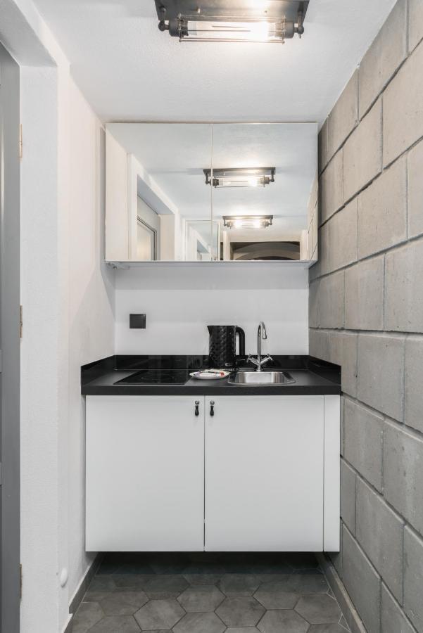Underground Level Strzalowa By Renters * Posen