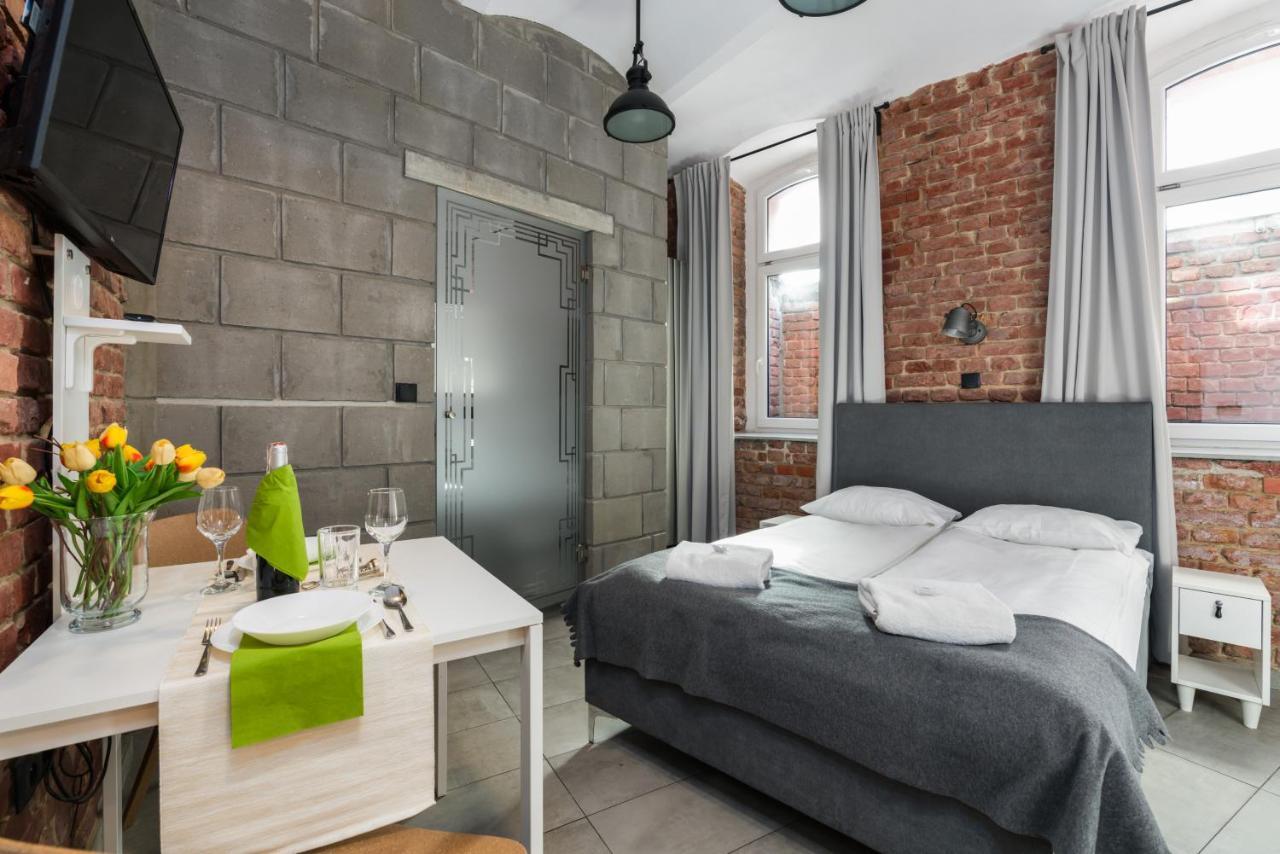 Underground Level Strzalowa By Renters Apartment Posen